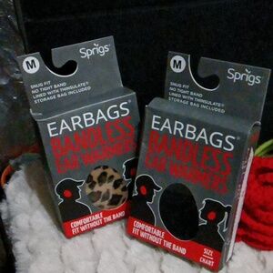 NWT Set of 2 Bandless Earbags